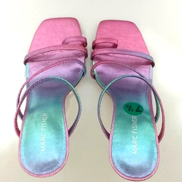 MARC FISHER NWOT STRAPPY SANDALS SIZE 7.5 - Picture 3 of 13